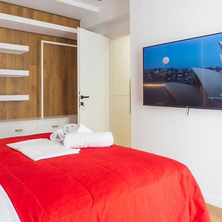 New Modern Style Home Next To The Train Station Tesalonika Bagian luar foto